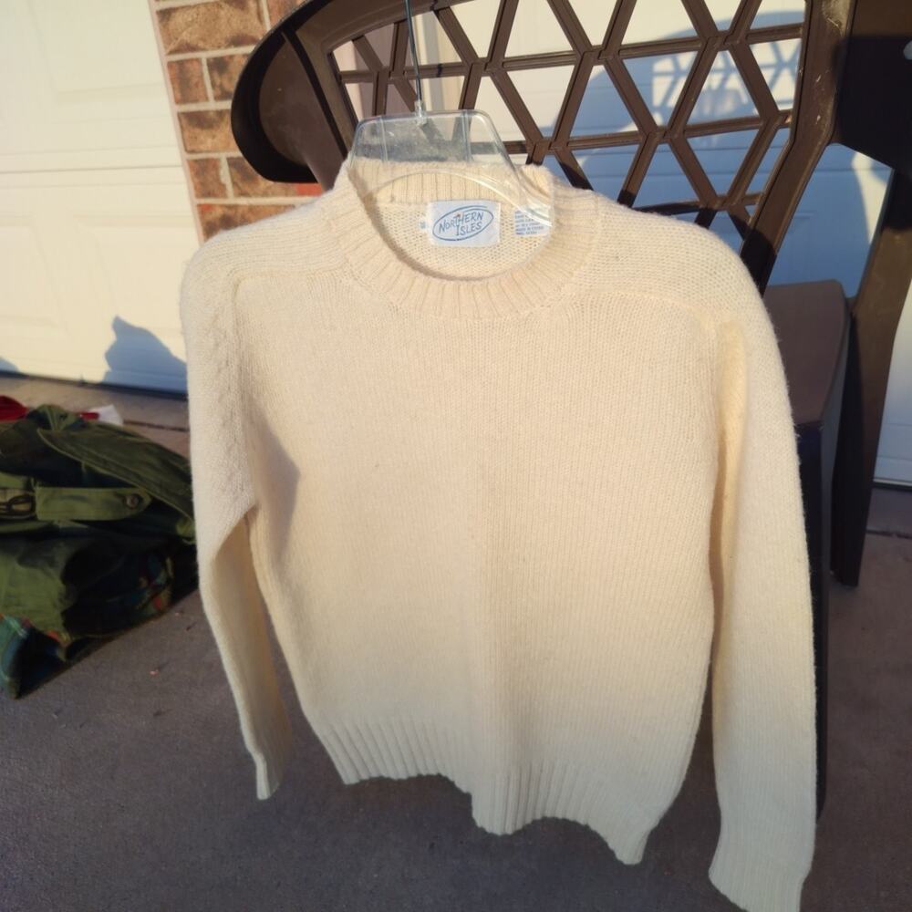 Vintage Northern Isles 100% Shetland Wool Women’s Cream Pullover Sweater Medium